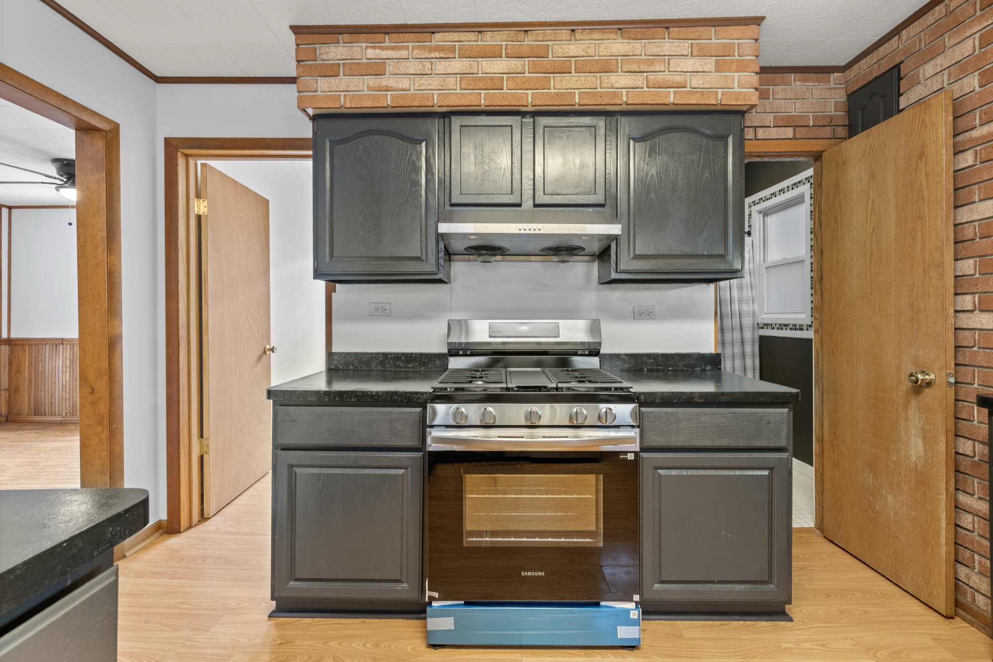 Kitchen range