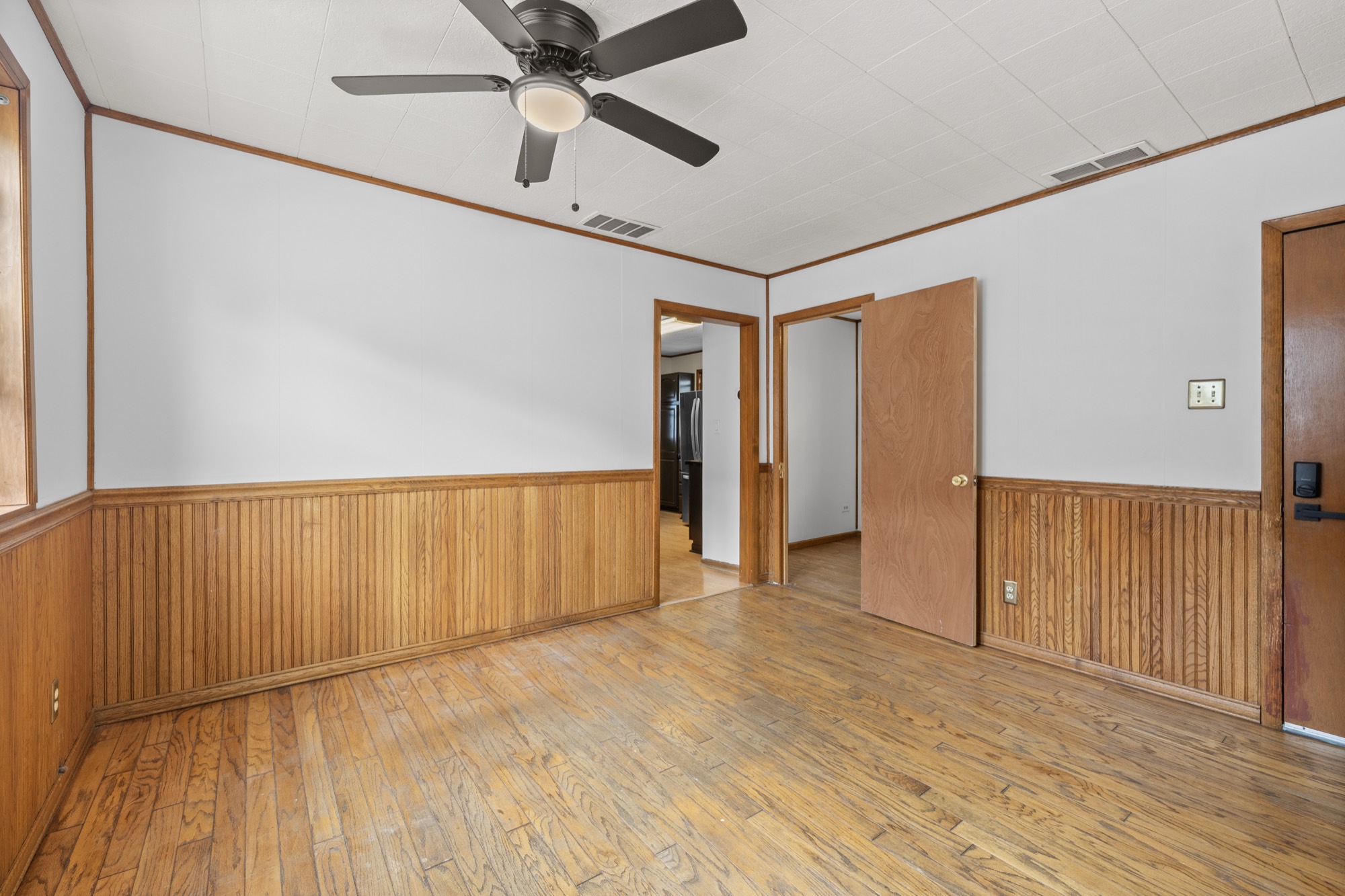 Living room middle toward kitchen